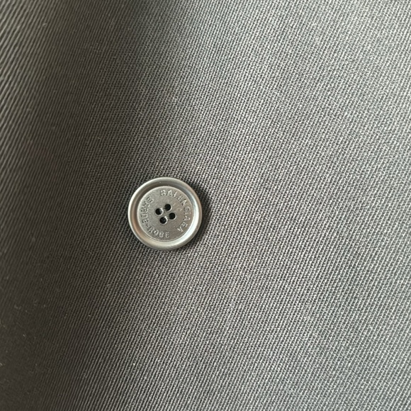 BALENCIAGA
Double-Breast Hourglass Wool Coat - Picture 8 of 13